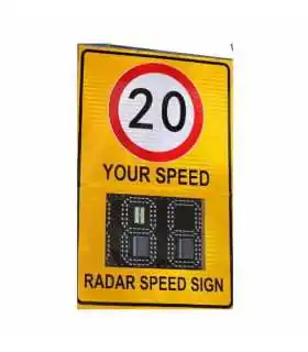 FM10D-CN Controlador de semáforo para intersecciones urbanas, señales vehiculares y peatonales, opera local y control por fases de Fama Traffic