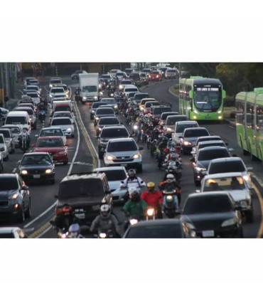 COUNT-CLOUD Software de Conteo de Vehículos para Gestión del tráfico urbano/carretera de pago mensual