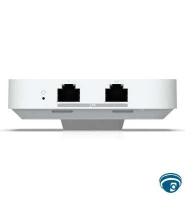 U7-IW Access Point WiFi 7 de pared con switch 2.5 GbE, con 3 puertos, PoE+ entrada/salida y 115m² cobertura, para hotelería , Ubiquiti, Access Point Guatemala