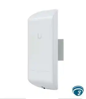 LOCOM5 CPE exterior 5 GHz airMAX con antena integrada 13 dBi, MIMO 2x2 TDMA, PoE pasivo 24 V y 10/100