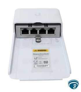 N-SW switch PoE passthrough para exterior, 4 puertos gigabit, alimentación PoE 24V por 2 pares, gabinete policarbonato blanco