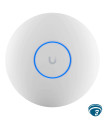 U7-LR access point WiFi 7 Long-Range de techo con 5 streams, PoE y puerto 2.5 GbE para redes empresariales
